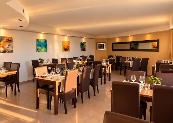 Logis Hotel Restaurant Le Cara Sol